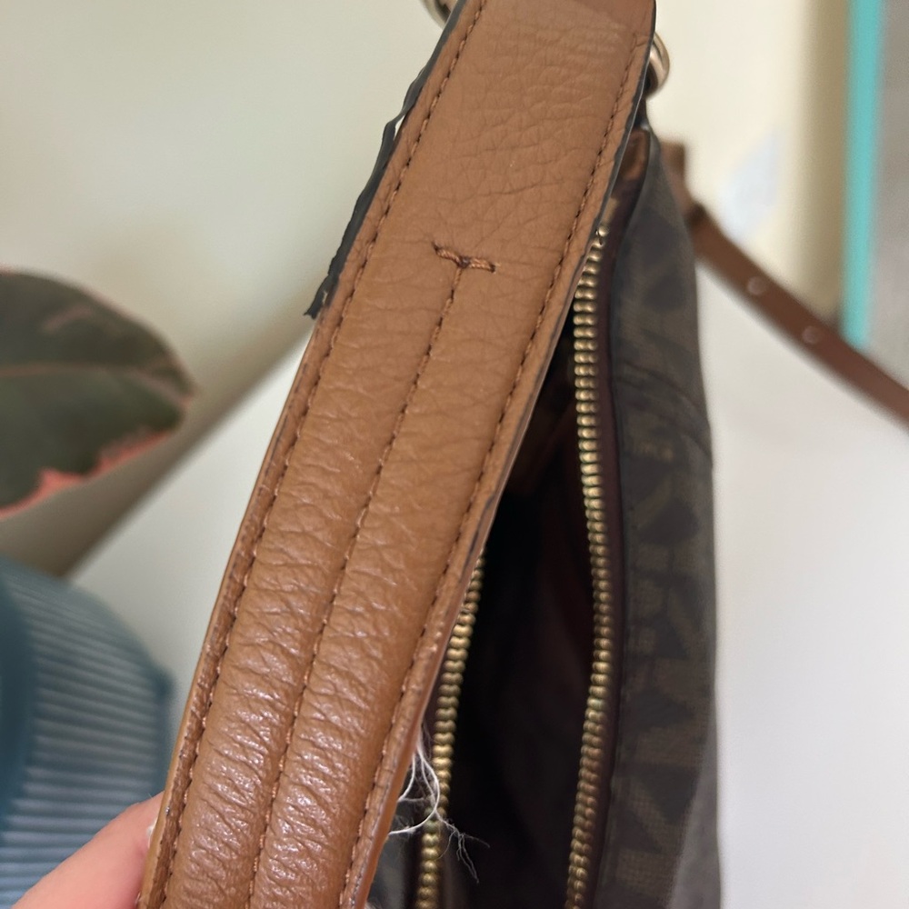Michael Kors Handbag - Picture 9 of 10